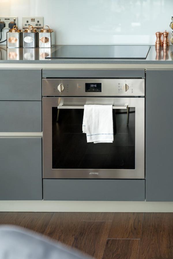 Luxurious Spacious 2Bed Suites Skyline River Views By Canary Wharf ロンドン エクステリア 写真