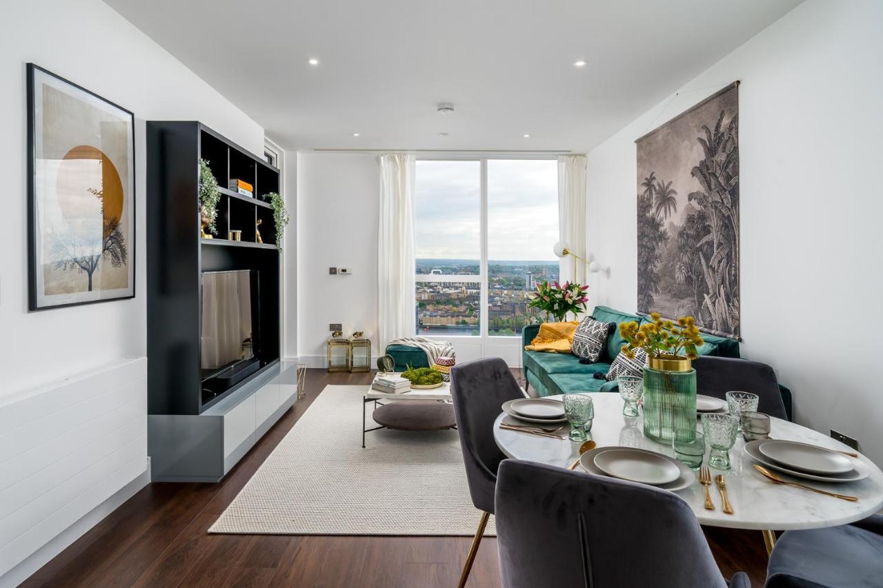 Luxurious Spacious 2Bed Suites Skyline River Views By Canary Wharf ロンドン エクステリア 写真