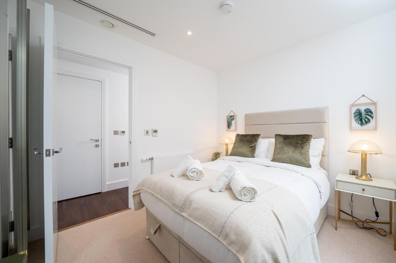 Luxurious Spacious 2Bed Suites Skyline River Views By Canary Wharf ロンドン エクステリア 写真