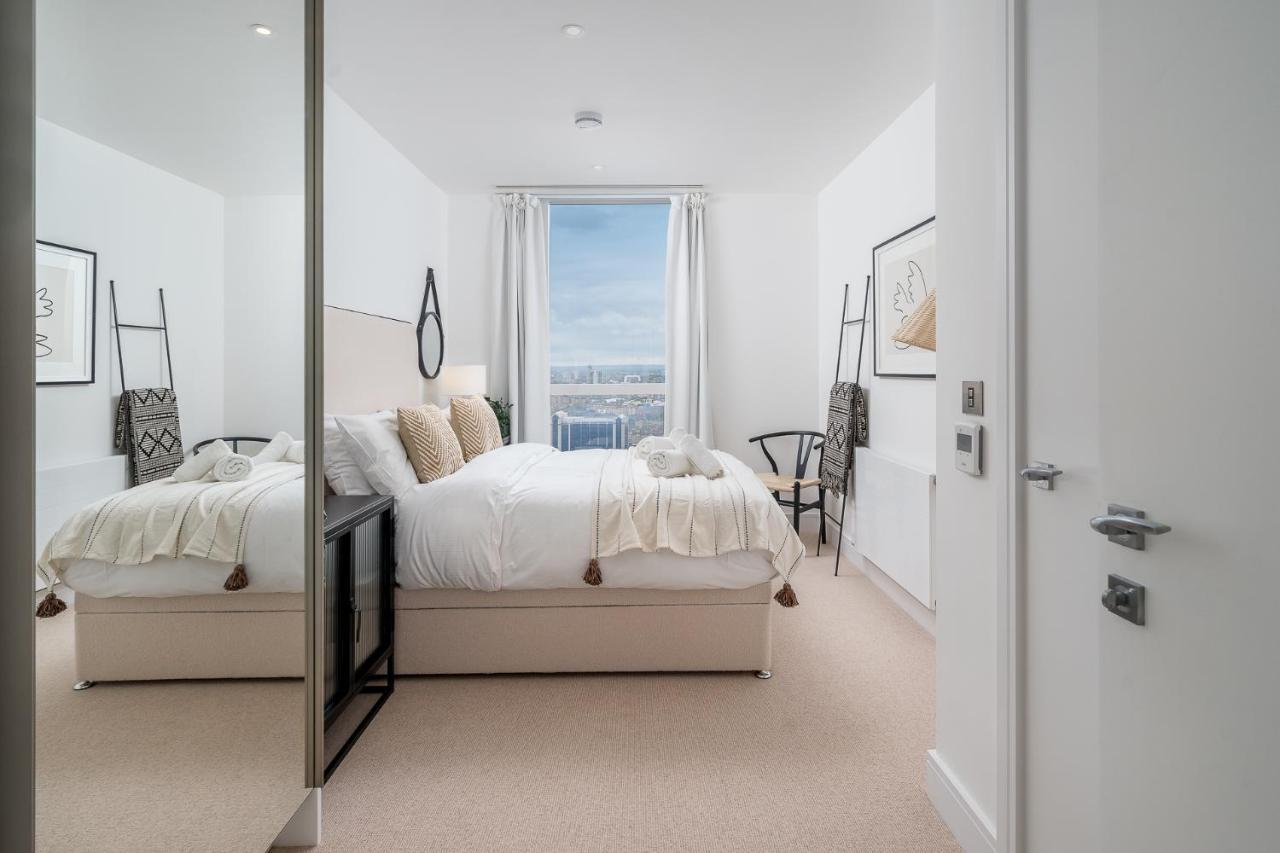 Luxurious Spacious 2Bed Suites Skyline River Views By Canary Wharf ロンドン エクステリア 写真