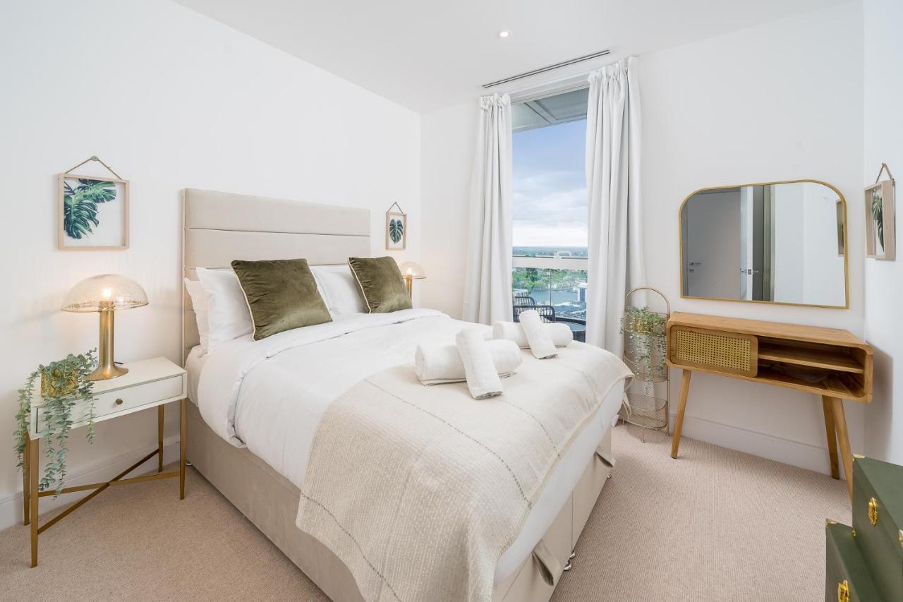 Luxurious Spacious 2Bed Suites Skyline River Views By Canary Wharf ロンドン エクステリア 写真