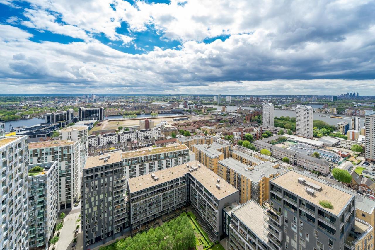 Luxurious Spacious 2Bed Suites Skyline River Views By Canary Wharf ロンドン エクステリア 写真