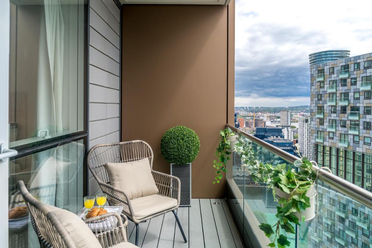 Luxurious Spacious 2Bed Suites Skyline River Views By Canary Wharf ロンドン エクステリア 写真