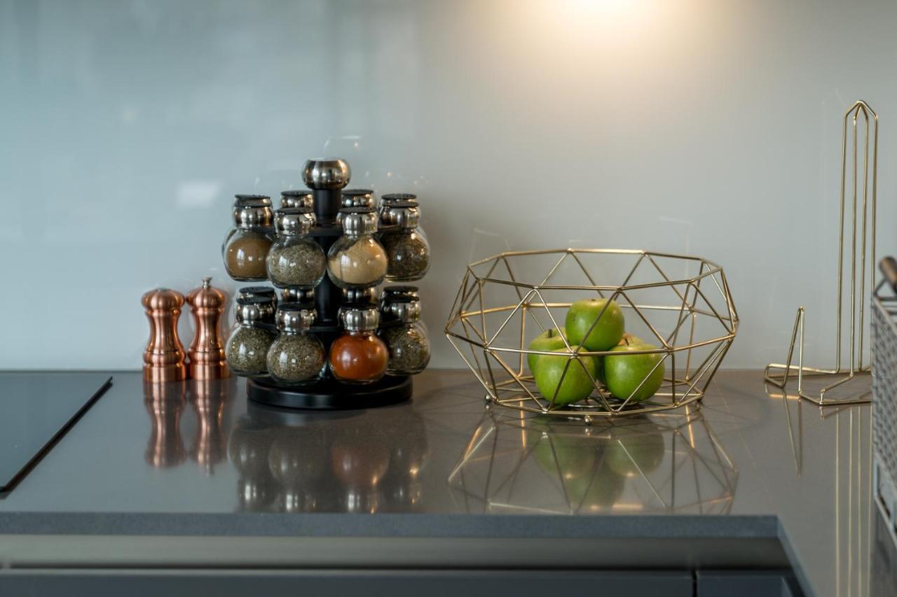 Luxurious Spacious 2Bed Suites Skyline River Views By Canary Wharf ロンドン エクステリア 写真