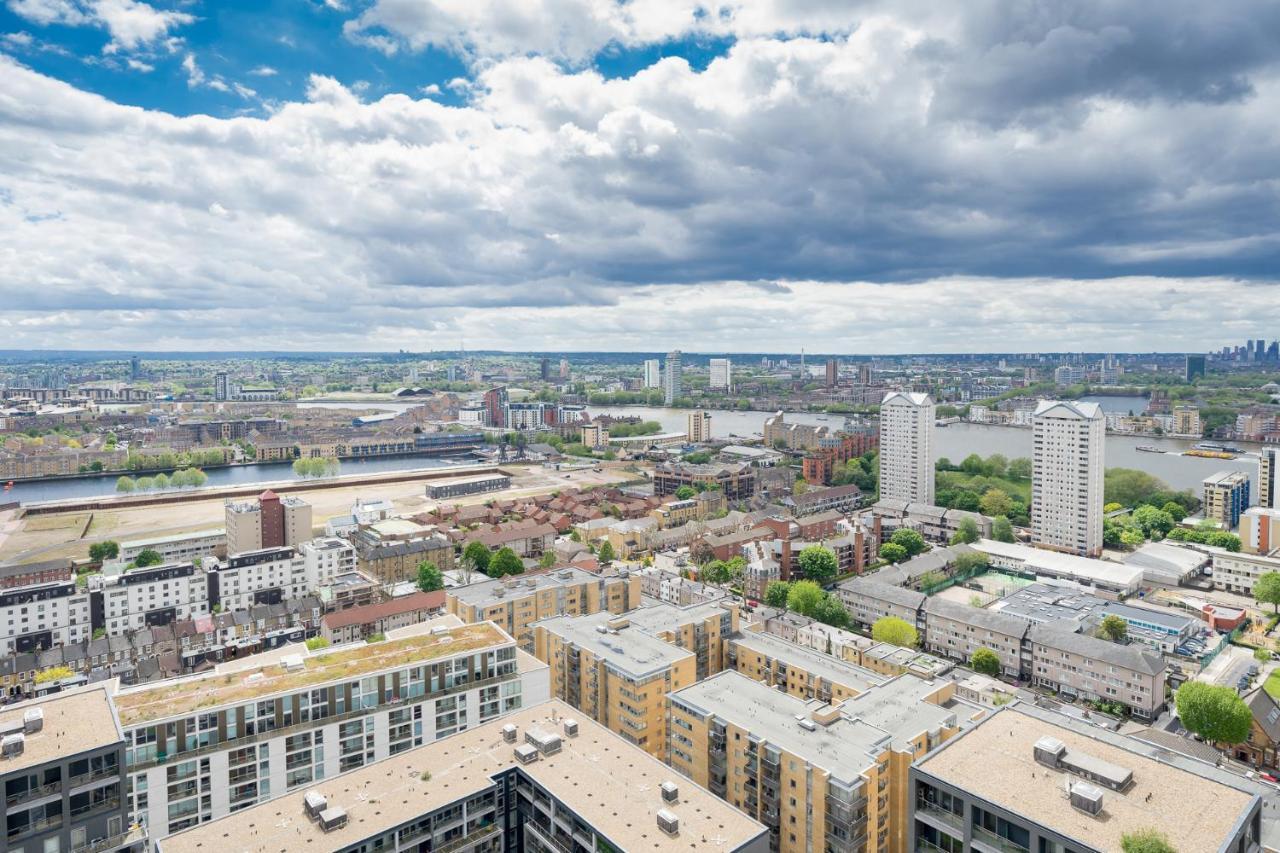 Luxurious Spacious 2Bed Suites Skyline River Views By Canary Wharf ロンドン エクステリア 写真